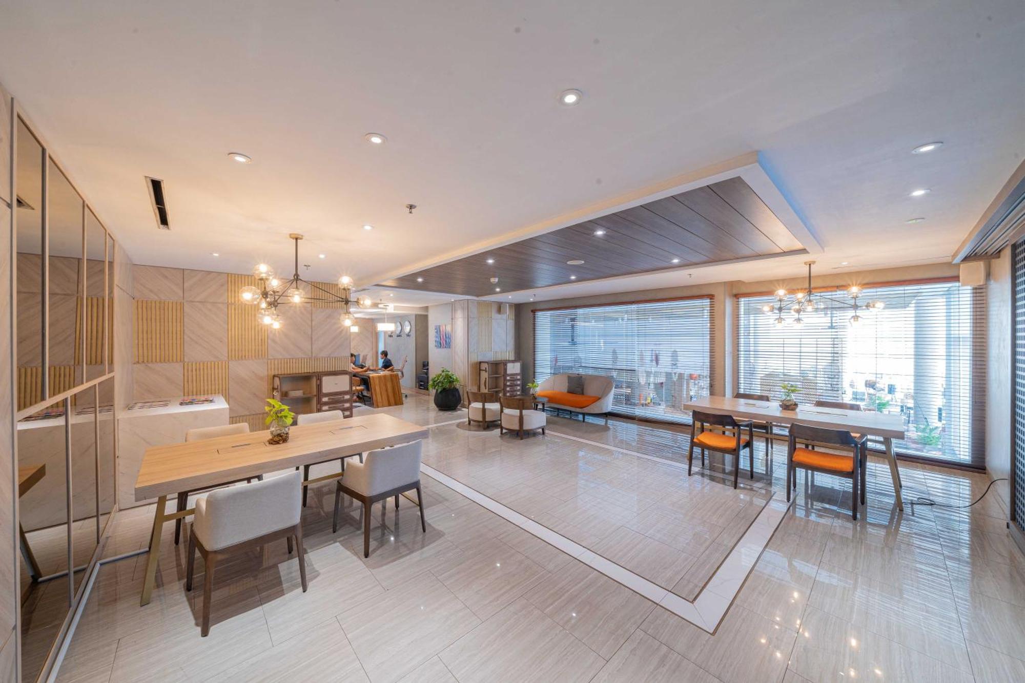 Harris Suites Puri Mansion Jakarta Eksteriør bilde