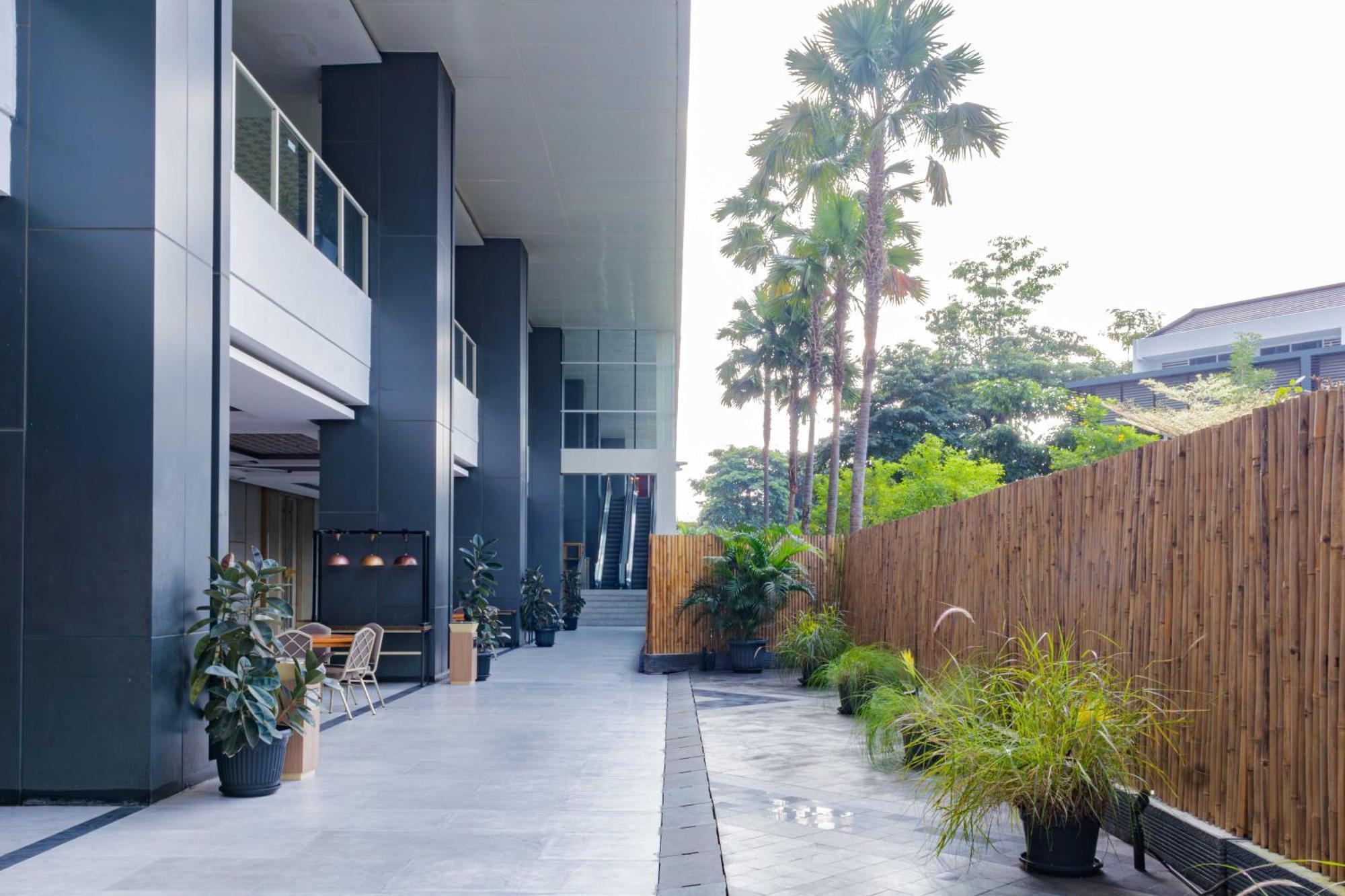 Harris Suites Puri Mansion Jakarta Eksteriør bilde